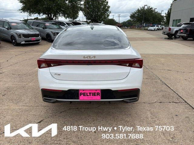 2022 Kia K5