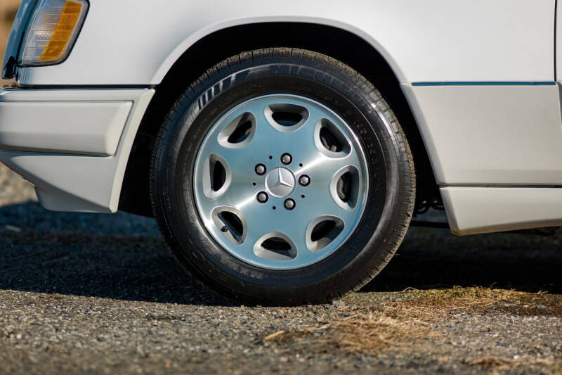 1995 Mercedes-Benz E-Class E 320