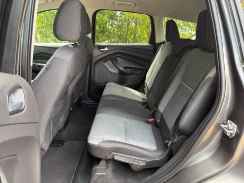 2015 Ford Escape SE