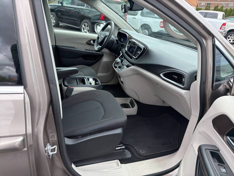 2018 Chrysler Pacifica Touring Plus