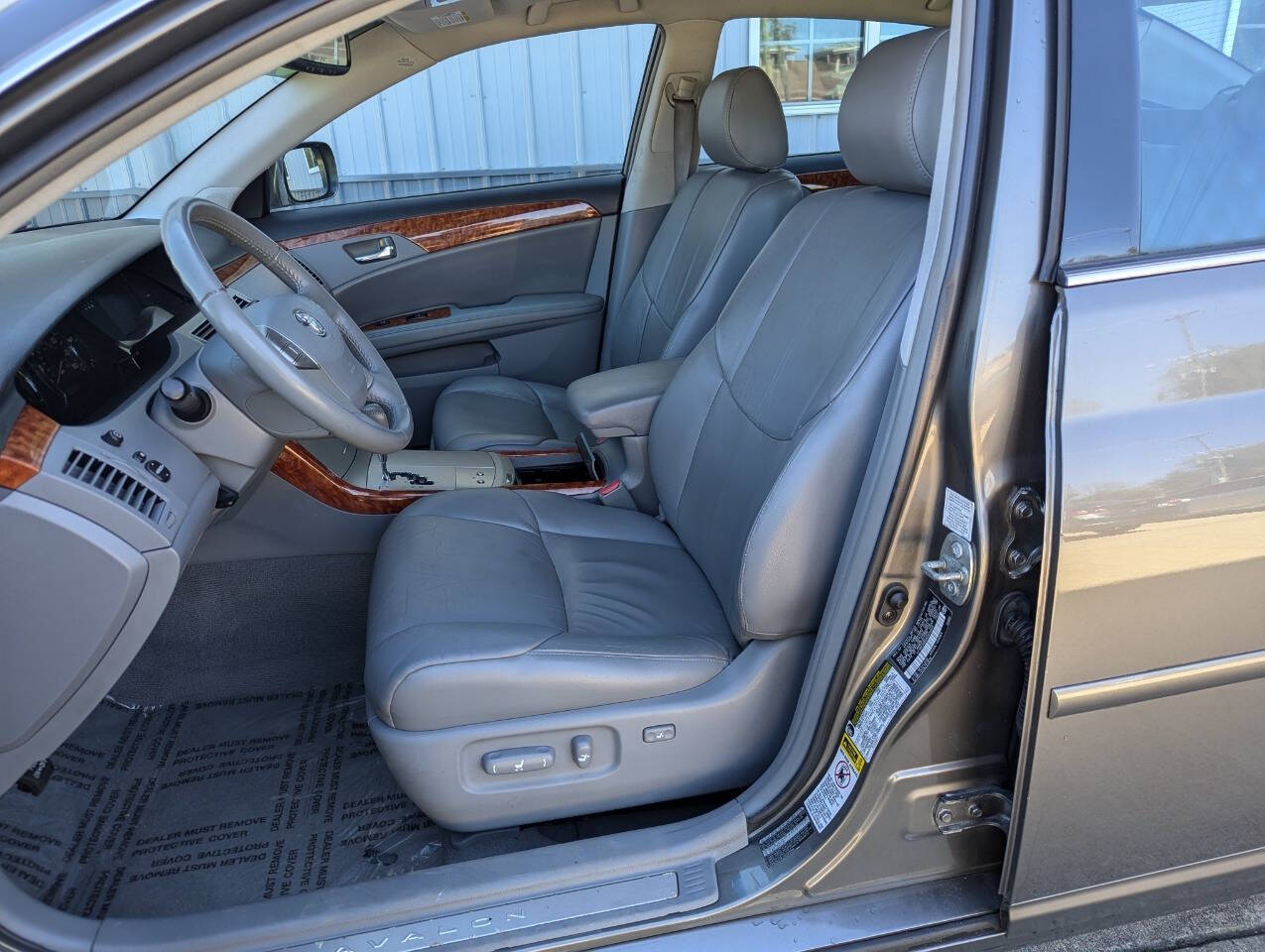 2005 Toyota Avalon for sale at TAC Auto Sales in Kankakee, IL