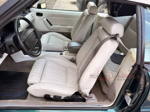 1990 Ford Mustang