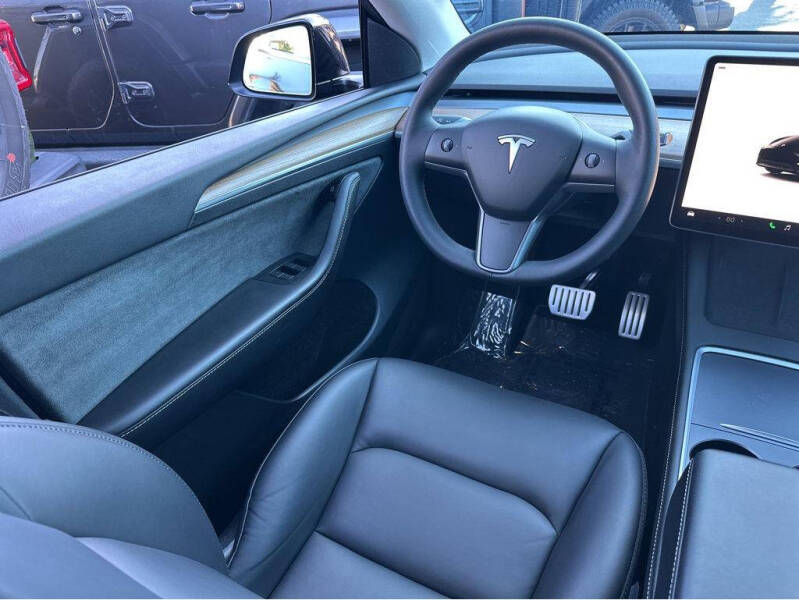 2023 Tesla Model Y Performance