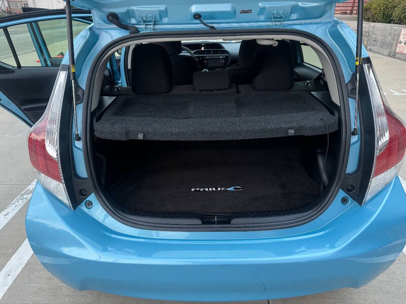 2015 Toyota Prius c Four