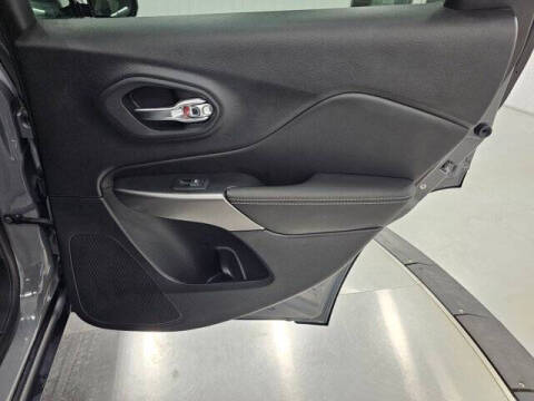 2021 Jeep Cherokee Freedom