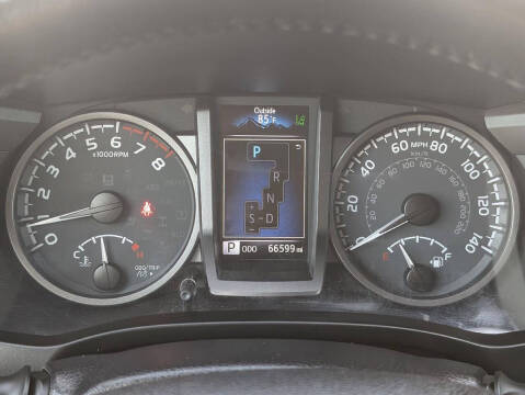 2022 Toyota Tacoma TRD Off-Road