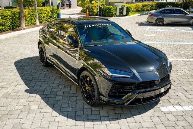 2022 Lamborghini Urus