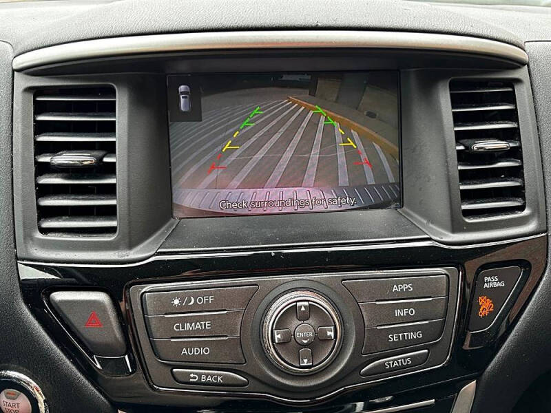 2017 Nissan Pathfinder S