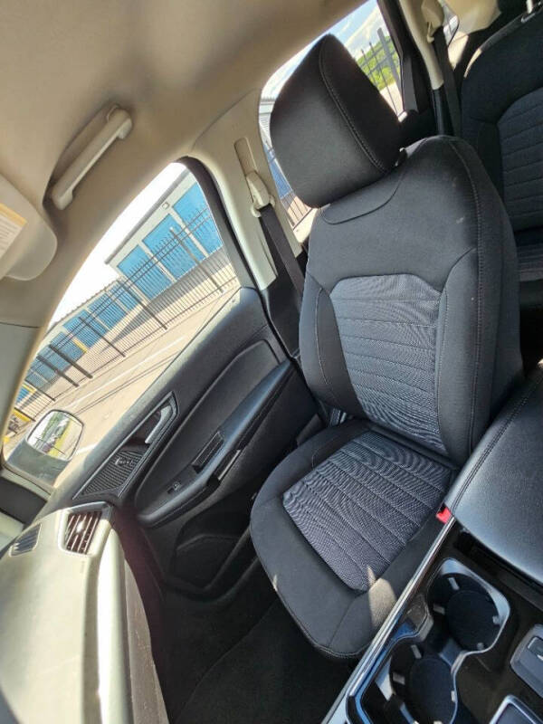 2020 Ford Edge SE