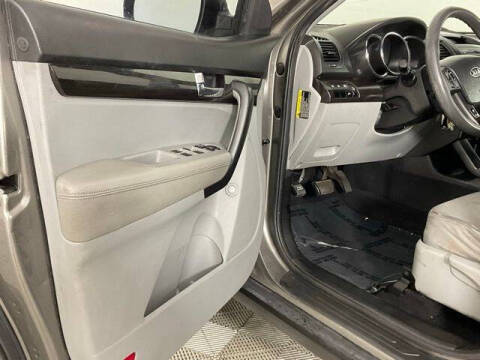 2013 Kia Sorento LX