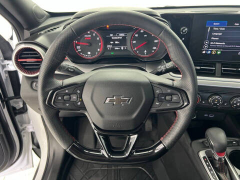 2025 Chevrolet Trax RS