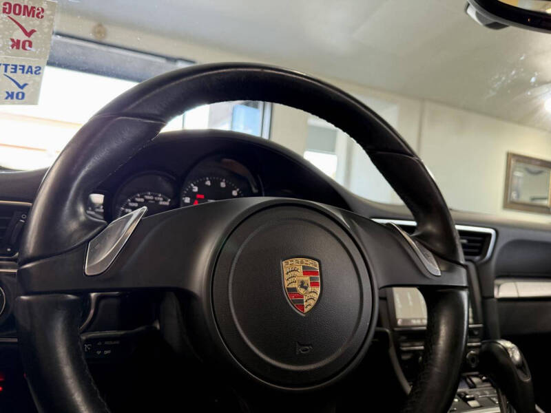 2015 Porsche 911 Carrera