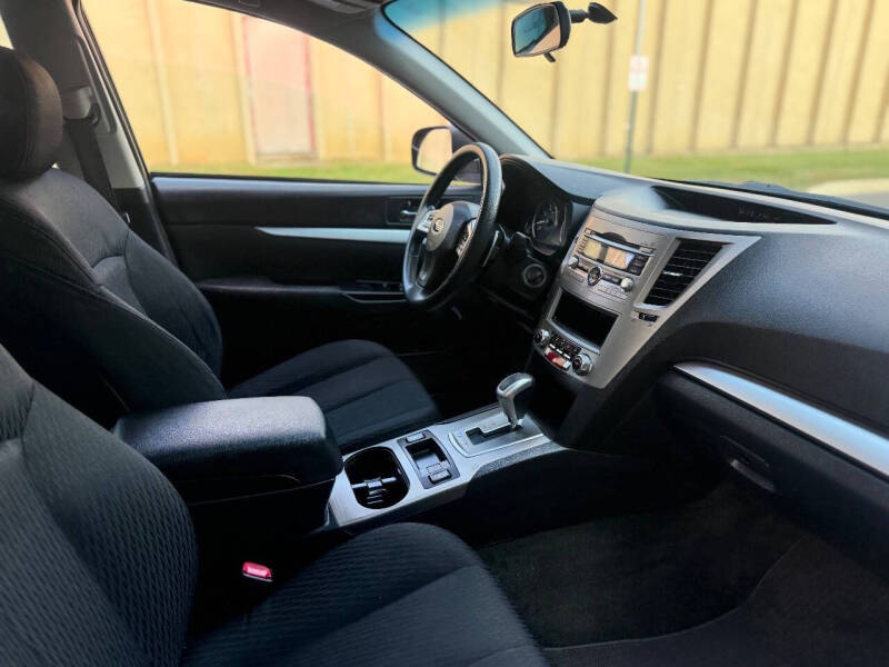 2012 Subaru Outback 2.5i