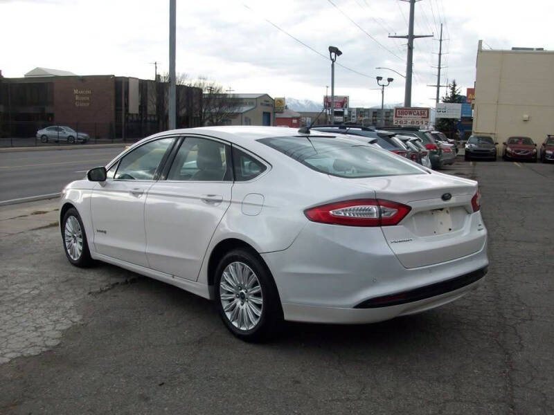 2014 Ford Fusion Hybrid SE