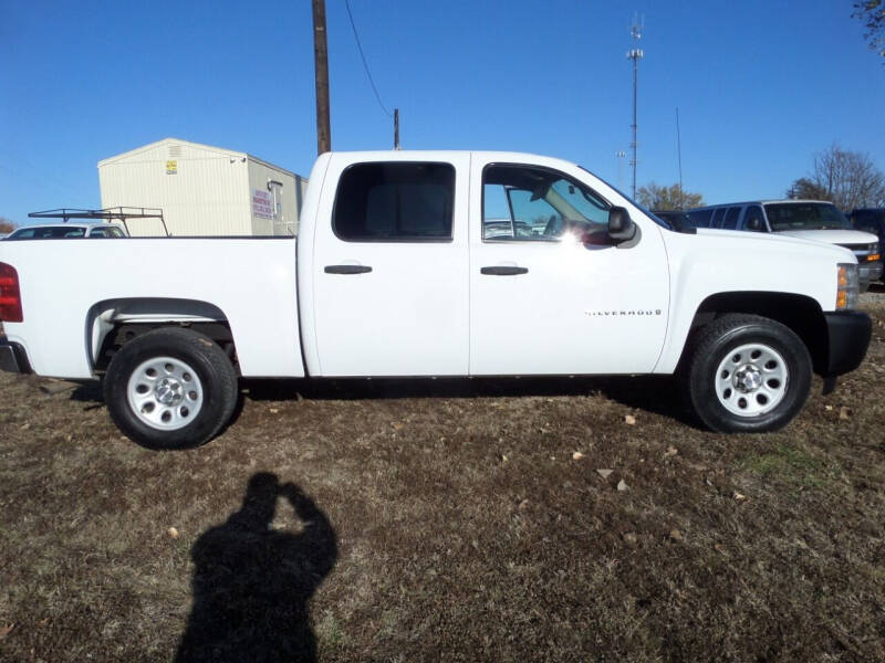 2009 Chevrolet Silverado 1500 for sale at AUTO FLEET REMARKETING, INC. in Van Alstyne TX