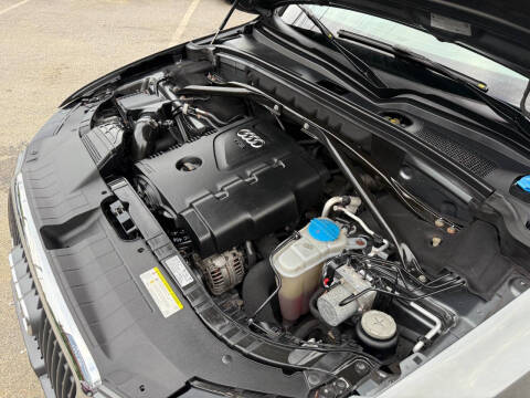 2012 Audi Q5 2.0T quattro Premium Plus