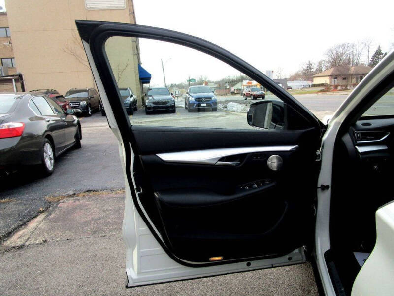 2019 Infiniti QX50 Essential