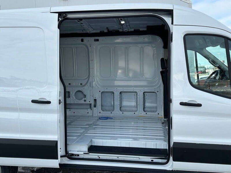 2026 Ford Transit 250