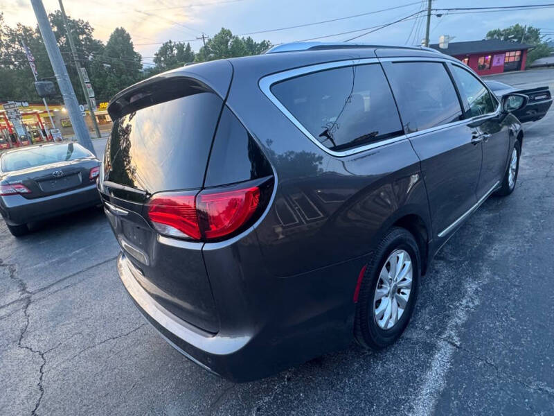 2019 Chrysler Pacifica Touring L