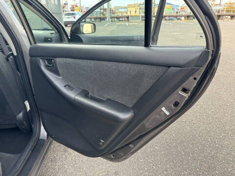 2004 Toyota Corolla S