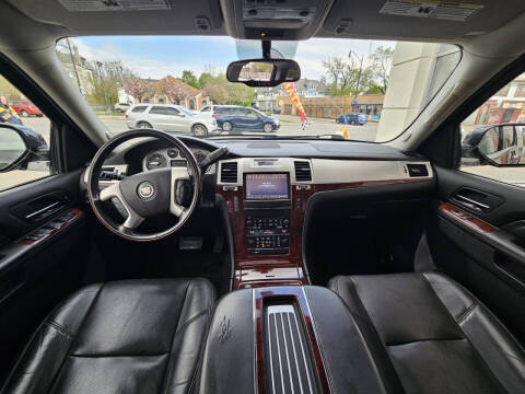 2013 Cadillac Escalade ESV Luxury