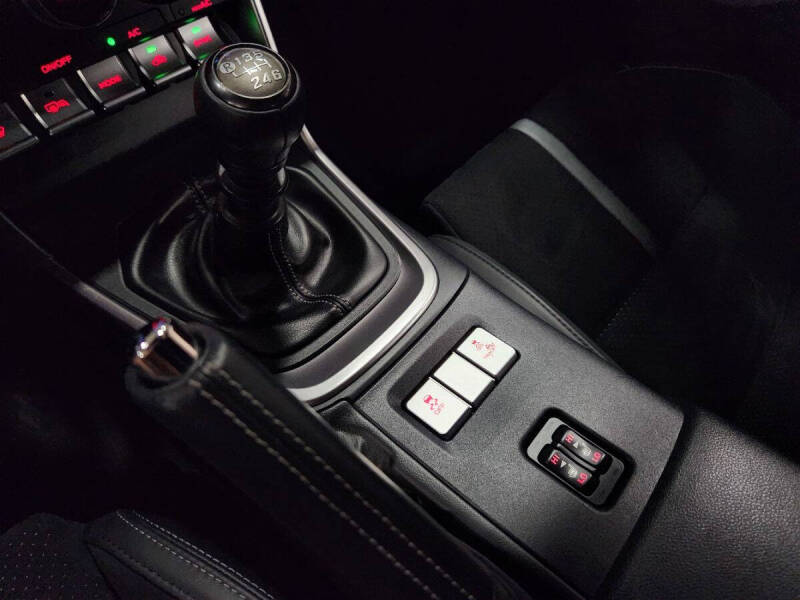 2024 Toyota GR86 Premium