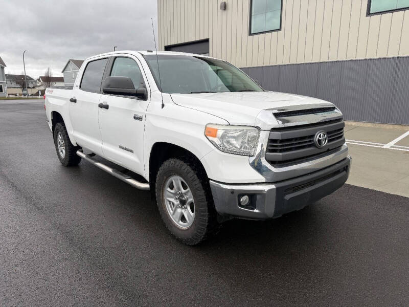 2015 Toyota Tundra SR5