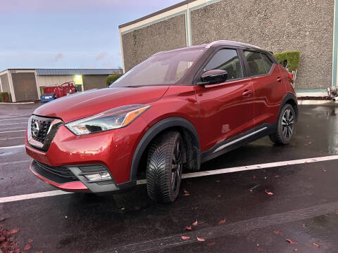2019 Nissan Kicks SR