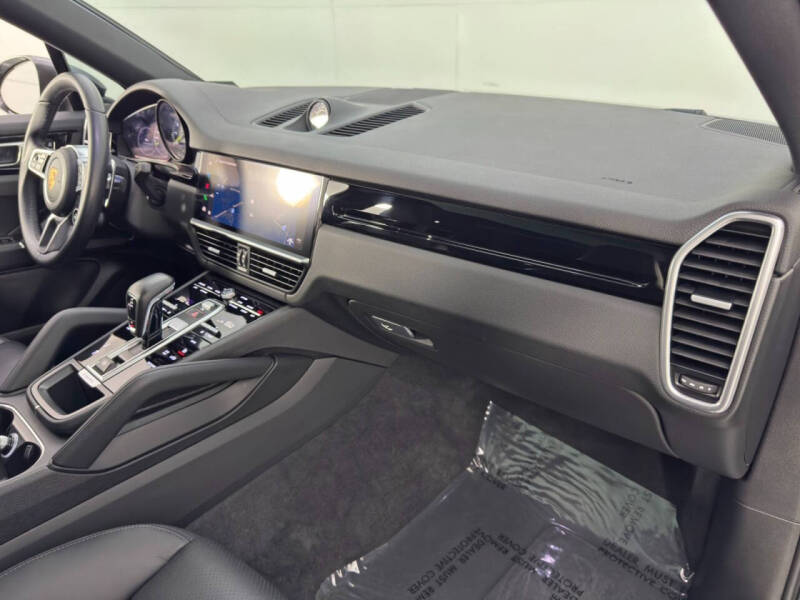 2023 Porsche Cayenne