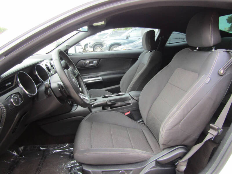2015 Ford Mustang V6