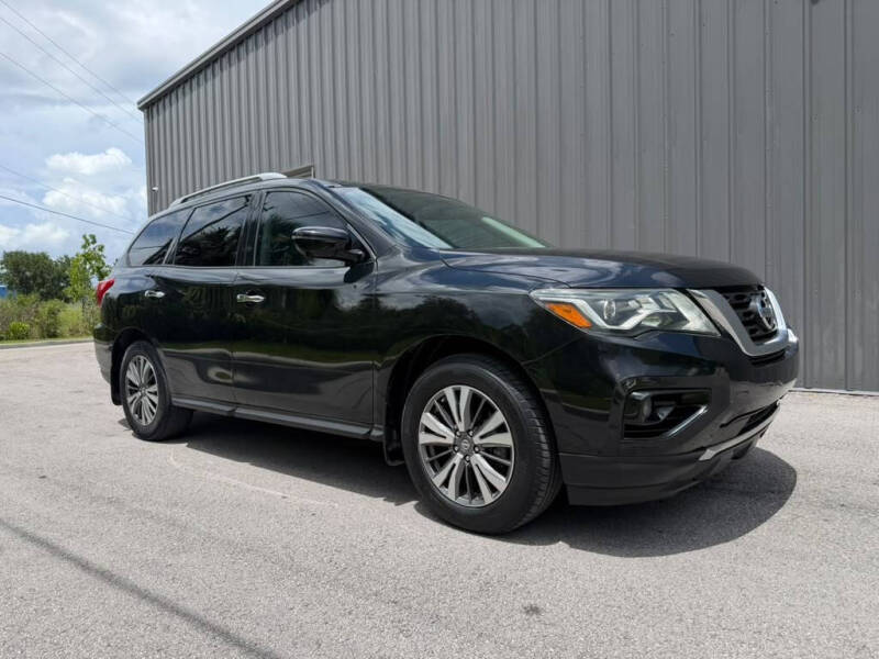 2017 Nissan Pathfinder SL