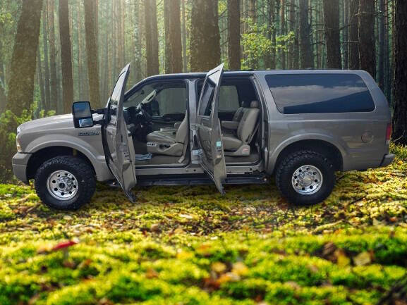 2005 Ford Excursion Limited