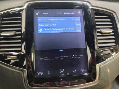 2016 Volvo XC90 T6 Momentum