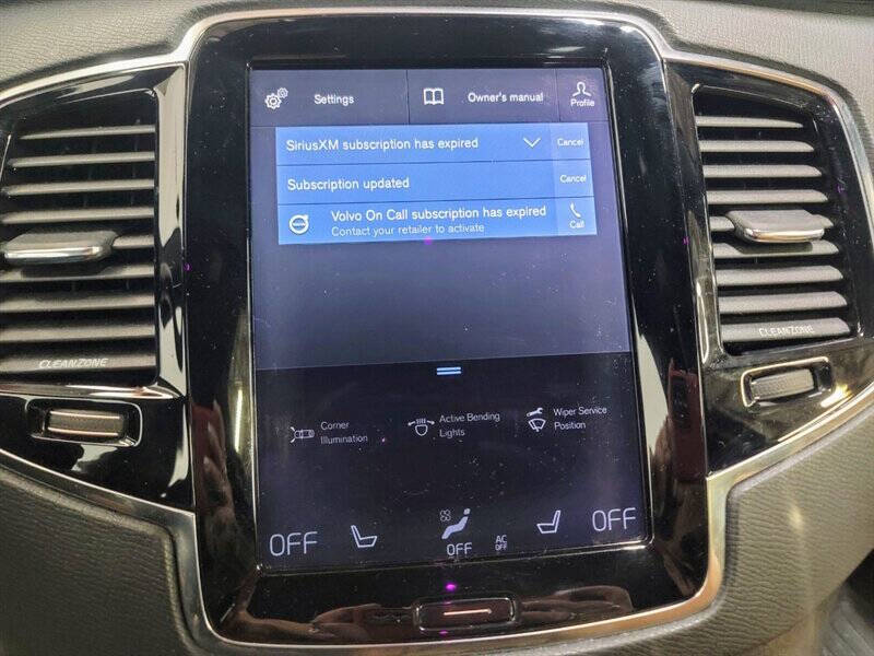 2016 Volvo XC90 T6 Momentum