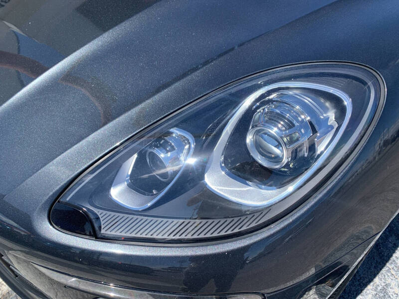 2017 Porsche Macan S