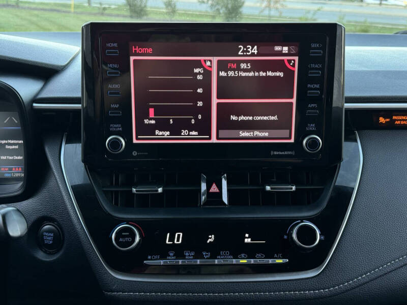 2020 Toyota Corolla Hatchback SE