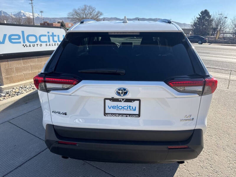 2024 Toyota RAV4 Hybrid LE