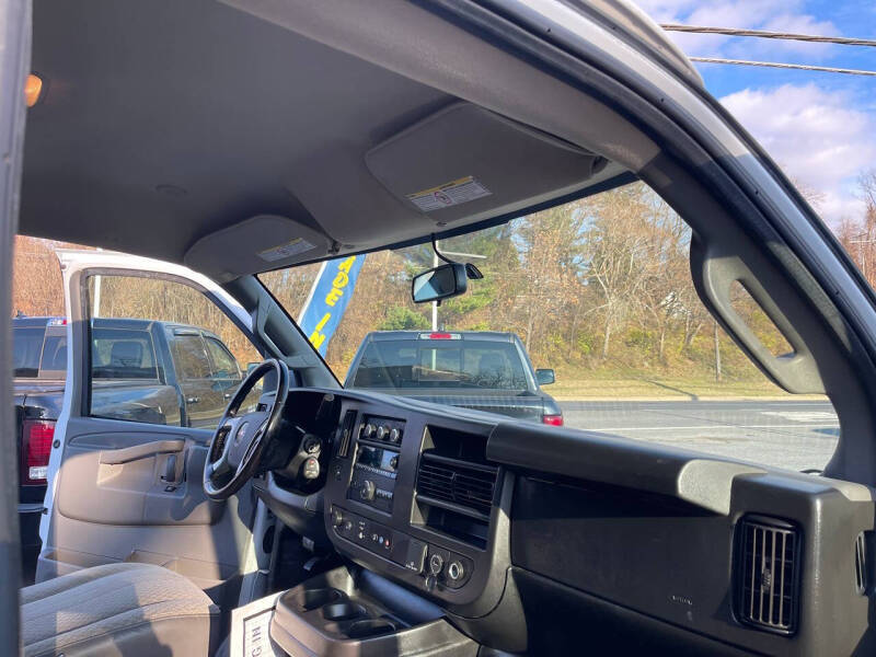 2019 GMC Savana 2500