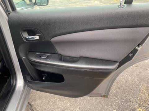 2013 Chrysler 200 Touring