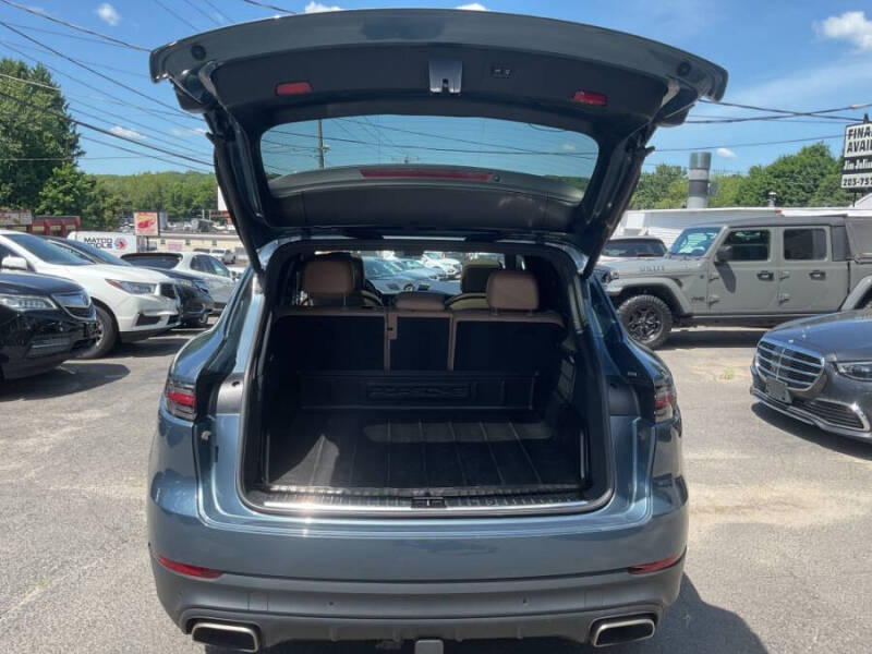 2019 Porsche Cayenne E-Hybrid