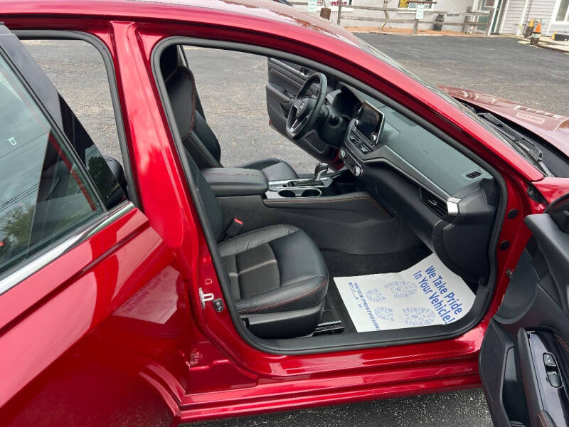 2023 Nissan Altima 2.5 SR