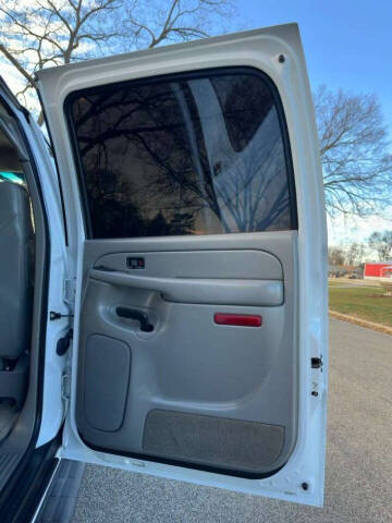 2005 Chevrolet Suburban 2500 LT