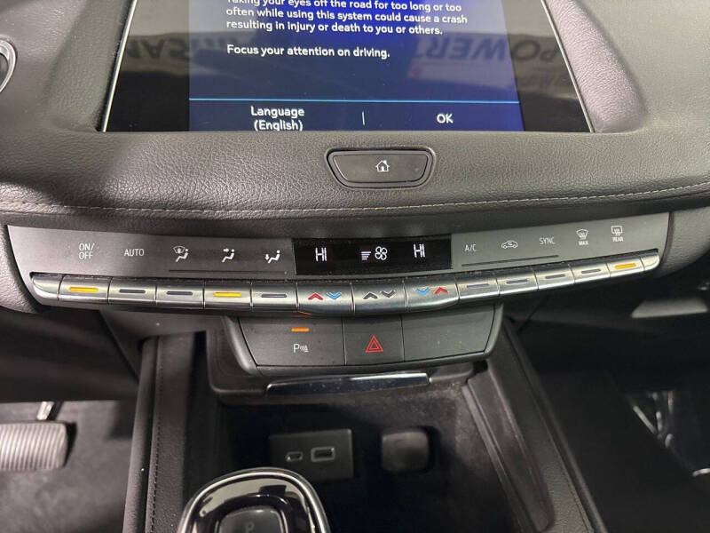 2022 Cadillac XT4 Premium Luxury