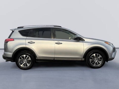 2018 Toyota RAV4 Hybrid LE