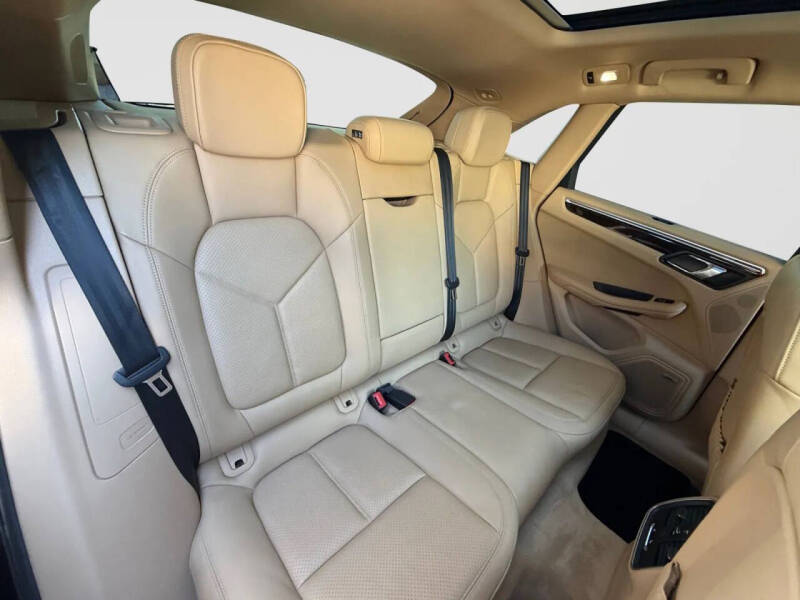 2017 Porsche Macan S
