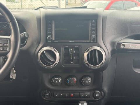 2017 Jeep Wrangler Unlimited Sport