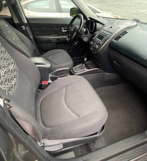 2013 Kia Soul +