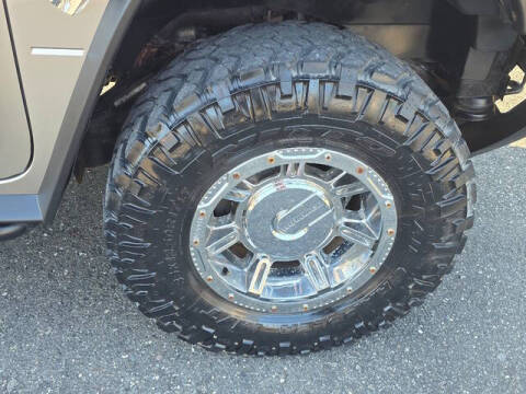 2005 HUMMER H2