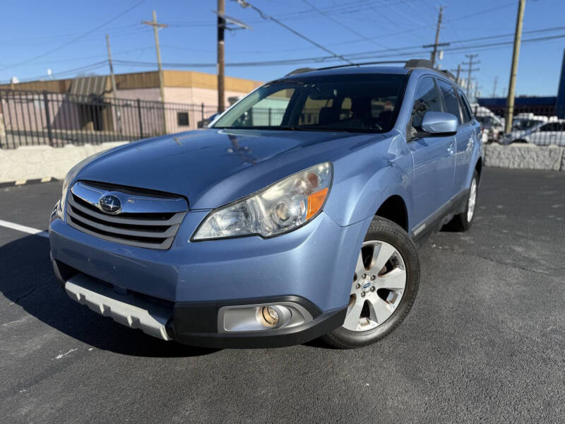 2012 Subaru Outback Limited's photo