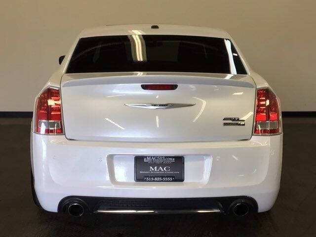 2012 Chrysler 300 SRT8
